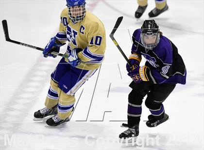 Thumbnail 2 in Tri-Town vs. Newtown (CIAC DIII Semifinal) photogallery.