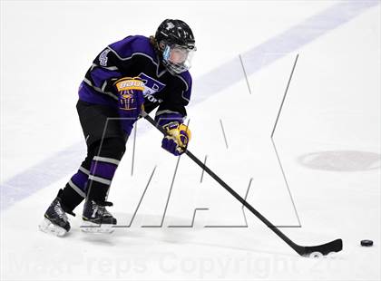 Thumbnail 2 in Tri-Town vs. Newtown (CIAC DIII Semifinal) photogallery.