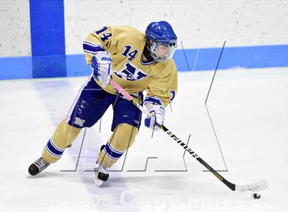 Thumbnail 2 in Tri-Town vs. Newtown (CIAC DIII Semifinal) photogallery.