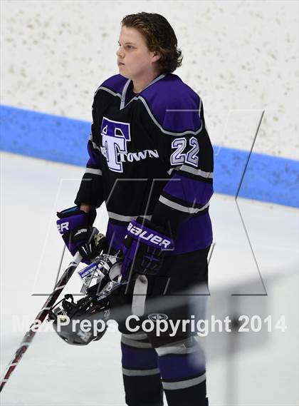 Thumbnail 1 in Tri-Town vs. Newtown (CIAC DIII Semifinal) photogallery.