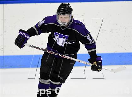 Thumbnail 1 in Tri-Town vs. Newtown (CIAC DIII Semifinal) photogallery.