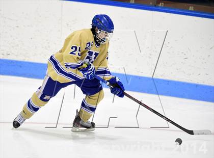 Thumbnail 1 in Tri-Town vs. Newtown (CIAC DIII Semifinal) photogallery.