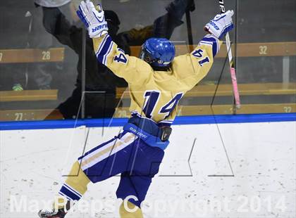 Thumbnail 1 in Tri-Town vs. Newtown (CIAC DIII Semifinal) photogallery.