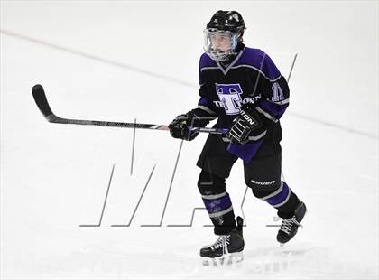Thumbnail 2 in Tri-Town vs. Newtown (CIAC DIII Semifinal) photogallery.