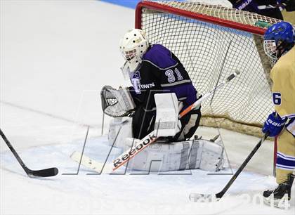 Thumbnail 2 in Tri-Town vs. Newtown (CIAC DIII Semifinal) photogallery.