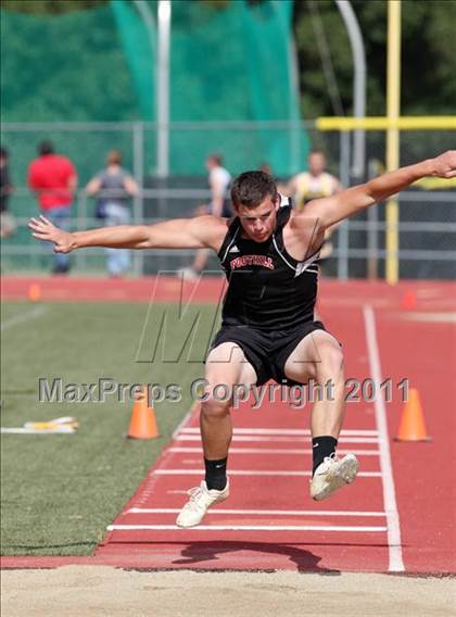 Thumbnail 2 in CIF NS D1 TRack & Field Championships (Boys Triple Jump) photogallery.