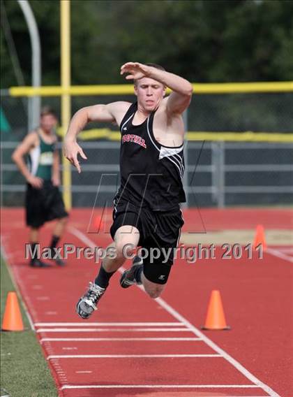 Thumbnail 3 in CIF NS D1 TRack & Field Championships (Boys Triple Jump) photogallery.