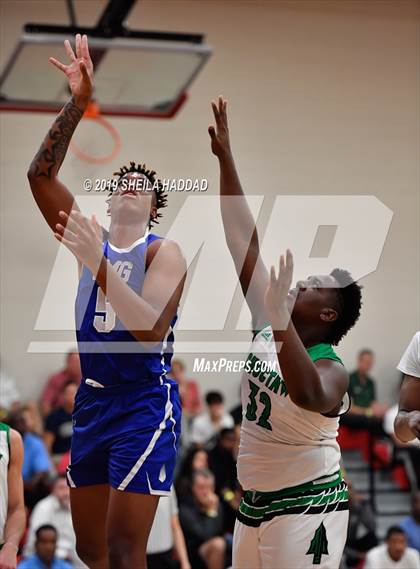 Thumbnail 2 in IMG Academy vs Choctawhatchee (Sun Bash Tournament) photogallery.