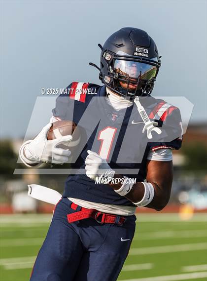 Thumbnail 2 in Tompkins (Inter-Squad Scrimmage) photogallery.