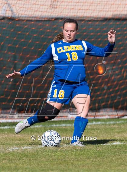 Thumbnail 1 in O'Connor vs. Clemens (NEISD Tournament) photogallery.