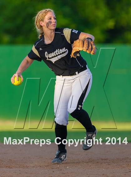 Thumbnail 3 in Junction vs. Charlotte (UIL 1A Bi-district) photogallery.