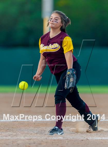 Thumbnail 3 in Junction vs. Charlotte (UIL 1A Bi-district) photogallery.