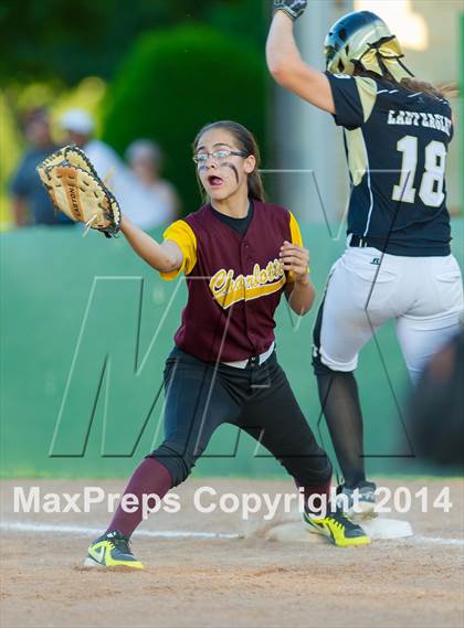 Thumbnail 1 in Junction vs. Charlotte (UIL 1A Bi-district) photogallery.