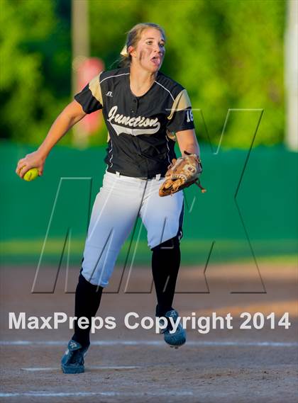 Thumbnail 2 in Junction vs. Charlotte (UIL 1A Bi-district) photogallery.