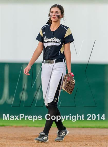 Thumbnail 3 in Junction vs. Charlotte (UIL 1A Bi-district) photogallery.