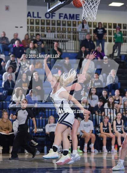 Thumbnail 3 in Hermantown vs. Bemidji photogallery.