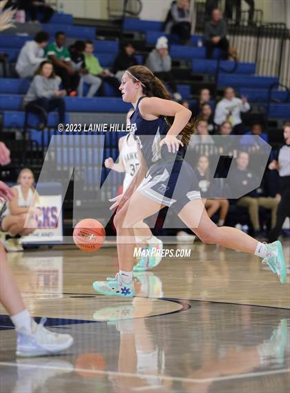 Thumbnail 2 in Hermantown vs. Bemidji photogallery.