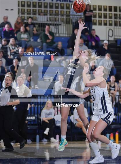 Thumbnail 3 in Hermantown vs. Bemidji photogallery.