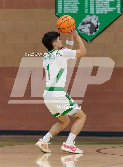 Thumbnail 3 in Spring Creek vs Virgin Valley photogallery.