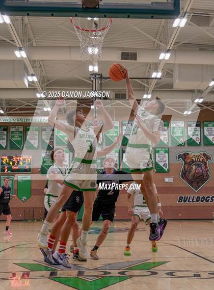 Thumbnail 2 in Spring Creek vs Virgin Valley photogallery.