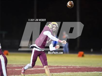 Thumbnail 2 in Stroud @ Warner (OSSAA Round 1 Playoff) photogallery.