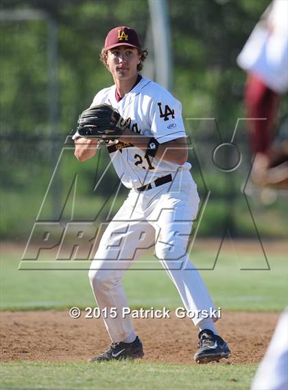Thumbnail 2 in Notre Dame @ Loyola Academy (IHSA Class 4A Regional Playoff) photogallery.