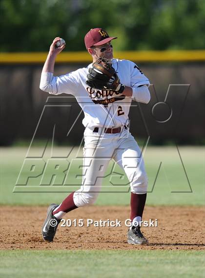 Thumbnail 3 in Notre Dame @ Loyola Academy (IHSA Class 4A Regional Playoff) photogallery.