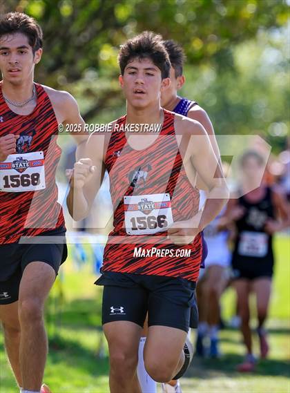 Thumbnail 2 in UIL 2A Boys Cross Country State Final photogallery.