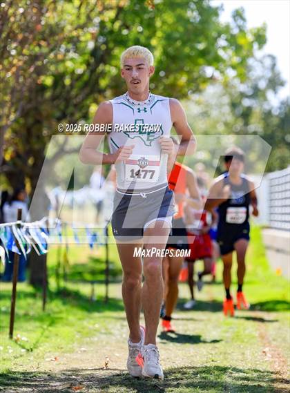 Thumbnail 3 in UIL 2A Boys Cross Country State Final photogallery.