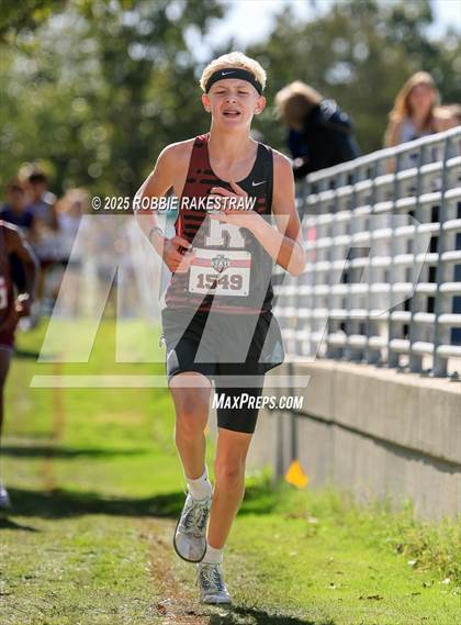 Thumbnail 1 in UIL 2A Boys Cross Country State Final photogallery.