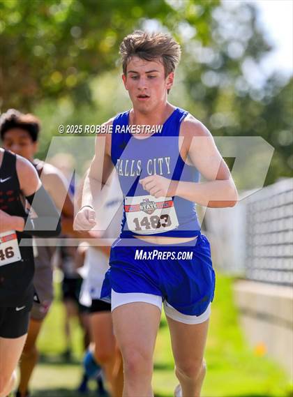 Thumbnail 1 in UIL 2A Boys Cross Country State Final photogallery.