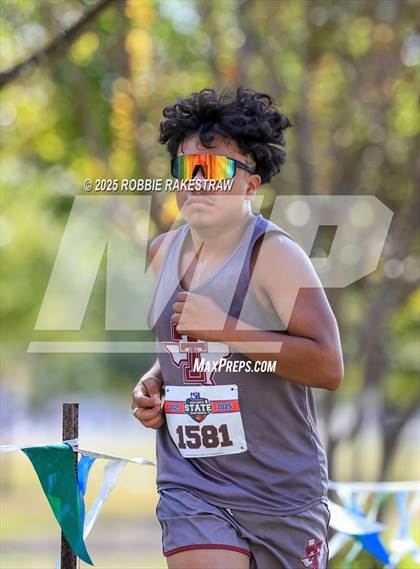 Thumbnail 2 in UIL 2A Boys Cross Country State Final photogallery.