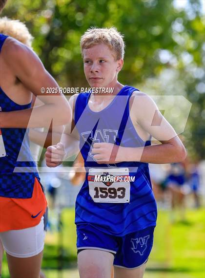 Thumbnail 3 in UIL 2A Boys Cross Country State Final photogallery.