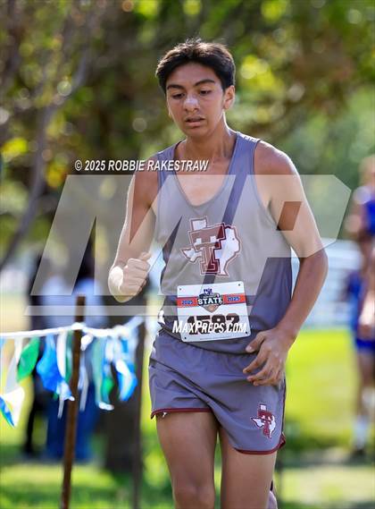Thumbnail 2 in UIL 2A Boys Cross Country State Final photogallery.
