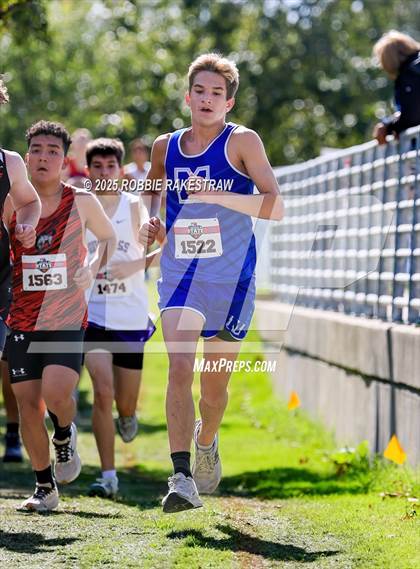 Thumbnail 3 in UIL 2A Boys Cross Country State Final photogallery.