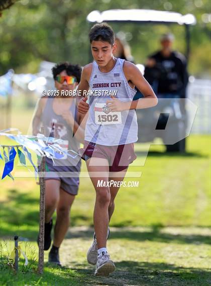 Thumbnail 1 in UIL 2A Boys Cross Country State Final photogallery.