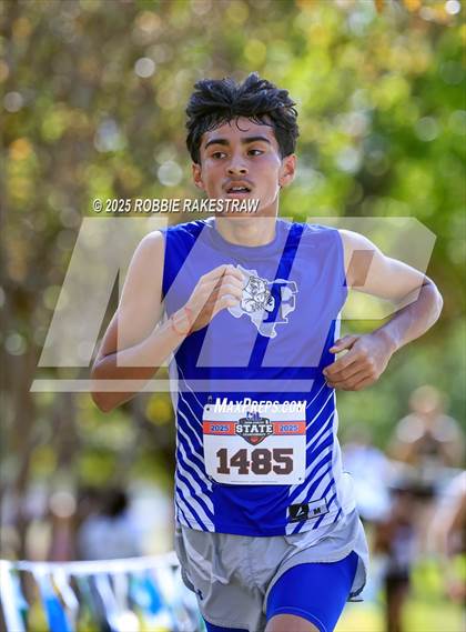 Thumbnail 2 in UIL 2A Boys Cross Country State Final photogallery.