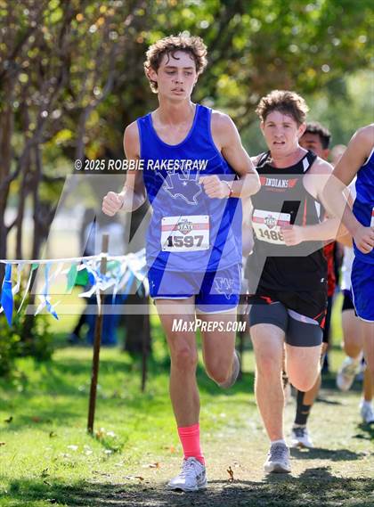 Thumbnail 1 in UIL 2A Boys Cross Country State Final photogallery.