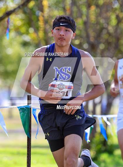 Thumbnail 1 in UIL 2A Boys Cross Country State Final photogallery.