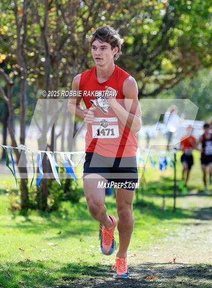 Thumbnail 3 in UIL 2A Boys Cross Country State Final photogallery.
