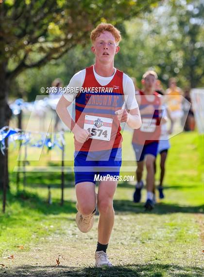 Thumbnail 1 in UIL 2A Boys Cross Country State Final photogallery.
