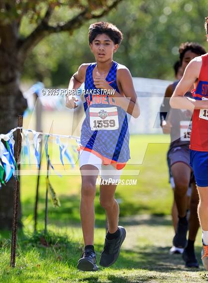 Thumbnail 2 in UIL 2A Boys Cross Country State Final photogallery.