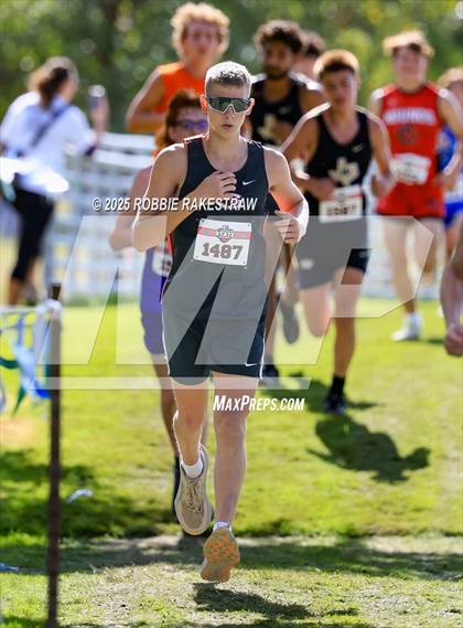Thumbnail 2 in UIL 2A Boys Cross Country State Final photogallery.
