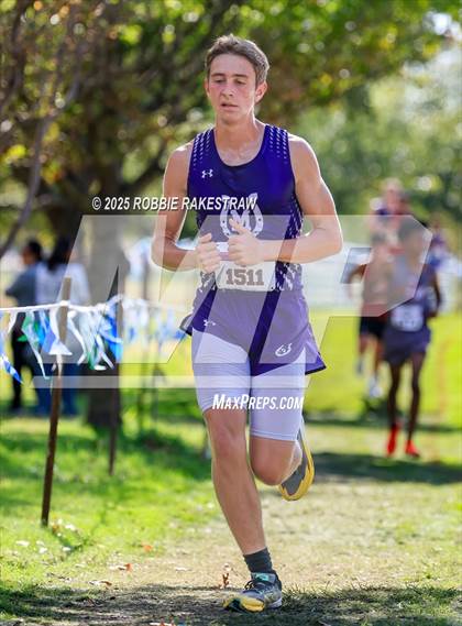 Thumbnail 3 in UIL 2A Boys Cross Country State Final photogallery.