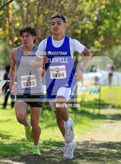Thumbnail 3 in UIL 2A Boys Cross Country State Final photogallery.