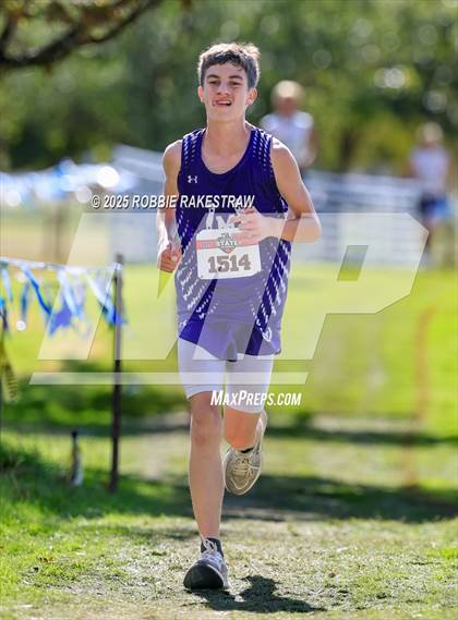 Thumbnail 2 in UIL 2A Boys Cross Country State Final photogallery.