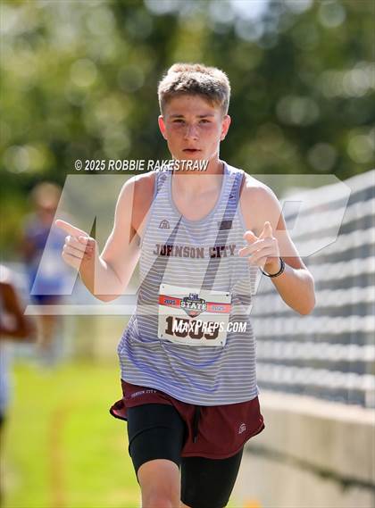 Thumbnail 2 in UIL 2A Boys Cross Country State Final photogallery.