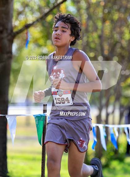 Thumbnail 3 in UIL 2A Boys Cross Country State Final photogallery.