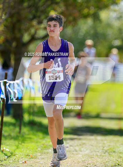 Thumbnail 3 in UIL 2A Boys Cross Country State Final photogallery.