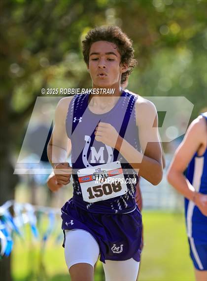 Thumbnail 1 in UIL 2A Boys Cross Country State Final photogallery.